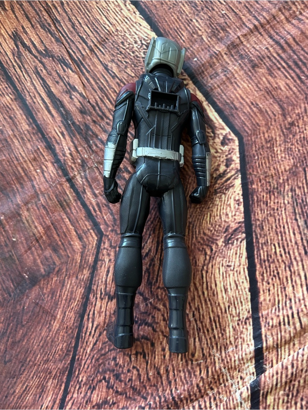 Hasbro Marvel Ant-Man 12 Inch Action Figure Titan Hero Power FX 2017 Wasp Movie - Picture 3 of 6